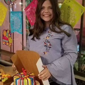 Meet your Posher, Carmen l